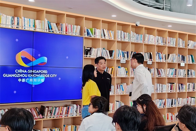 滑动4.jpg
